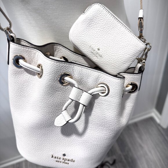 Kate Spade Mini Cream & Tan Crossbody Bag with Coin Purse - Picture 3 of 9